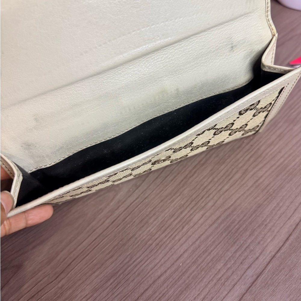 Gucci Beige GG Canvas Continental Wallet with Gold Double G - Picture 3 of 12